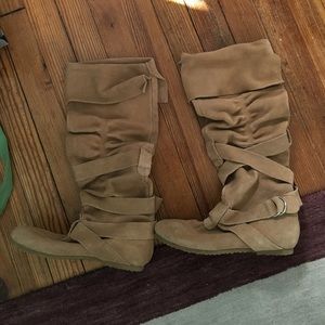 Steve Madden Suede scrunch boots