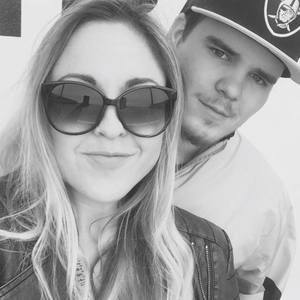 Meet your Posher, Cortney