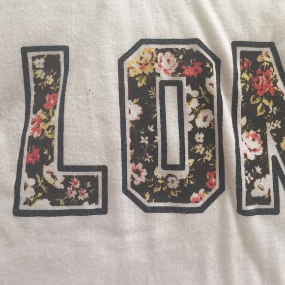 😎Cool LONDON Crop tee😎 - Picture 2 of 2