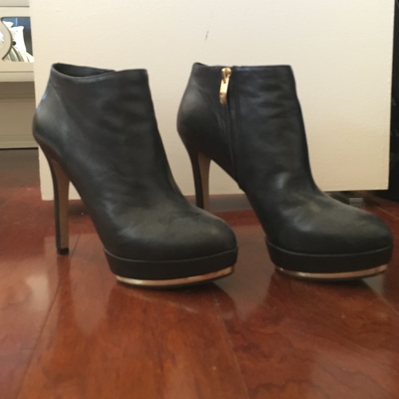 Vince Camuto leather booties