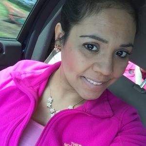 Meet your Posher, Anabel