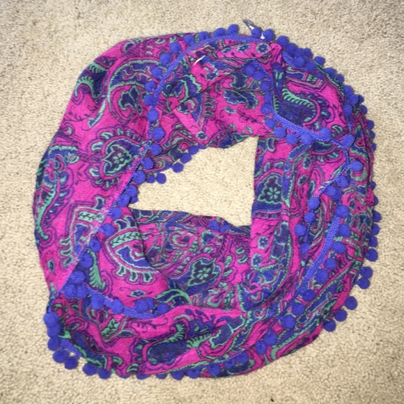 Aerie by AE vibrant paisley infinity scarf