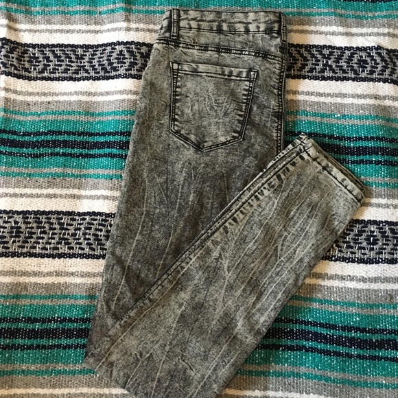 Forever 21 Retro Jeans