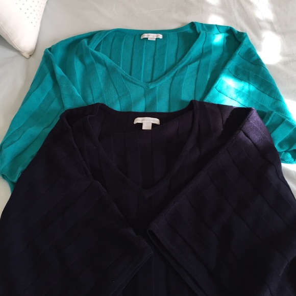 New York and Company lightweight top bundle. Med.