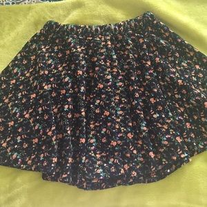 Cute little flower Winter skirt👗