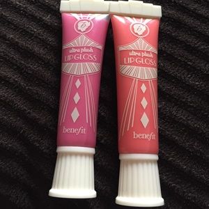 2 benefit ultra plush lip gloss