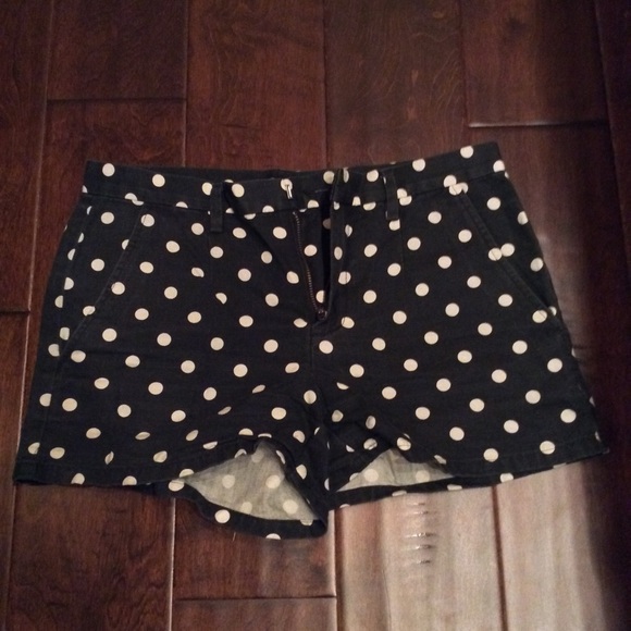 Madewell Pants - Madewell tailored shorts in artdot
