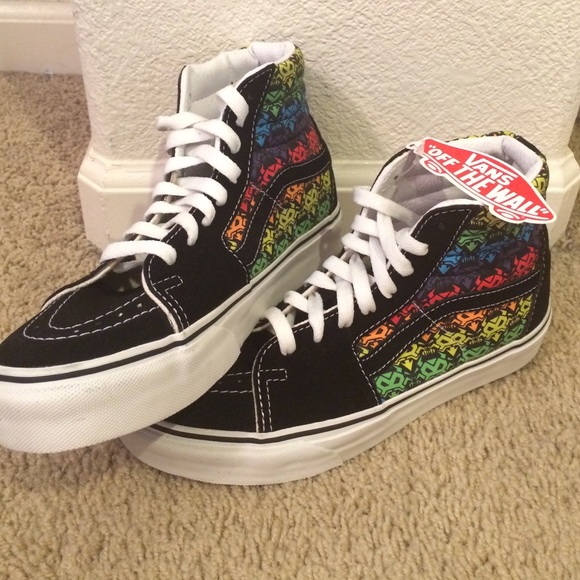 *NWOT*  VANS Sk8 HI sneakers, Size 8