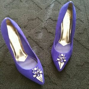 Elegant Ted Baker Pumps