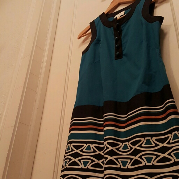 Dress - Picture 4 of 4