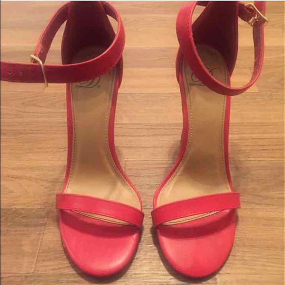 red sandals