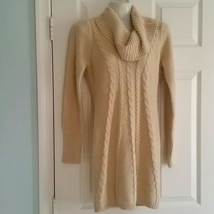 Super sweet sweater dress!