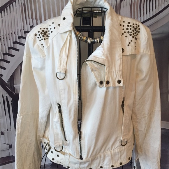 Adorable lightweight jacket