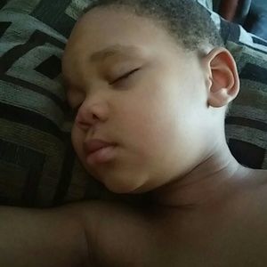 Meet your Posher, Launise