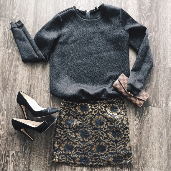 Ann Taylor chic "sweatshirt" neoprene xs.