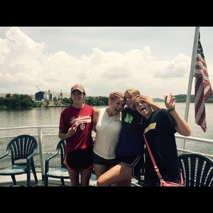 Meet your Posher, Cassie