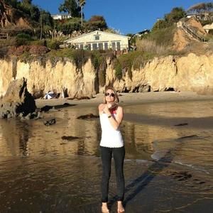 Meet your Posher, Elodie