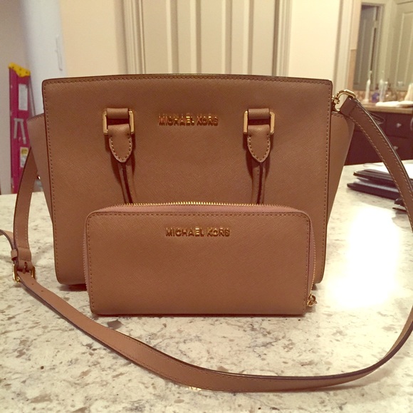 Michael Kors purse and wallet