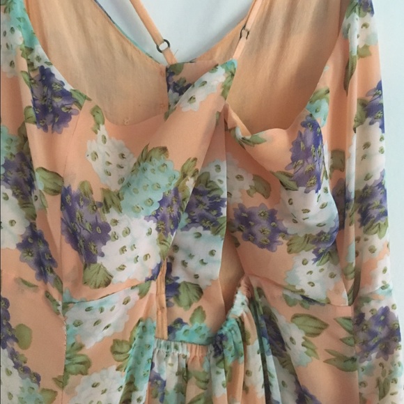 UO peach floral maxi w/ button detail - Picture 3 of 3