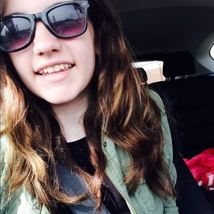 Meet your Posher, Jade