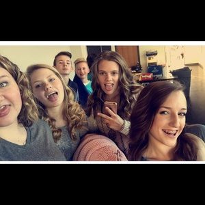 Meet your Posher, Terah