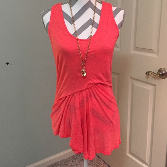 Coral asymmetrical tank top - M