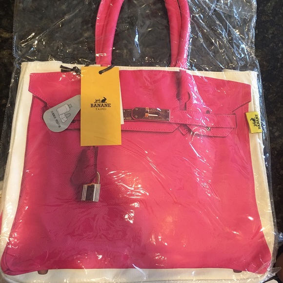 Banane Taipei Bags Nwt 0 Auth Banane Taipei Top Handle Tote Bag