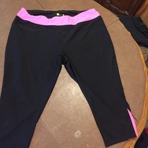 Workout capris