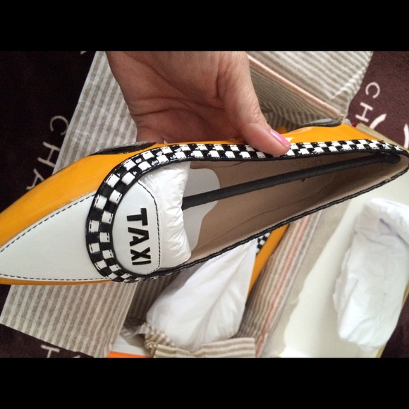 SOLD Kate Spade Taxi. Super cute. New never worn - Picture 3 of 4