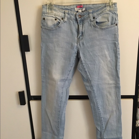 Light wash jeans.  American Brand - Picture 1 of 3
