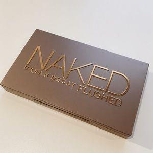 Urban Decay Naked Flushed Palette