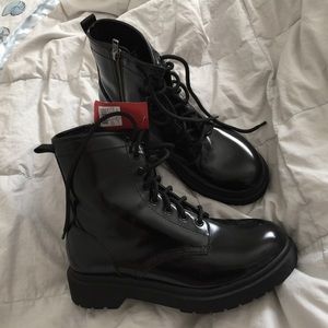 Mossimo supply co. Black combat boots 8