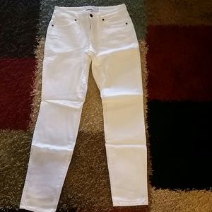 CJ by Cookie Johnson white skinny denim