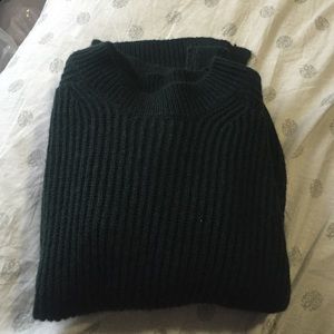 Brandy Melville Green Sweater