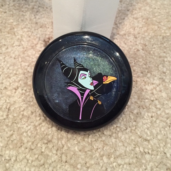 MAC Venomous Villains "She Who Dares" Eyeshadow