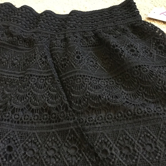 Black Lace Eyelet Shorts - Picture 2 of 3