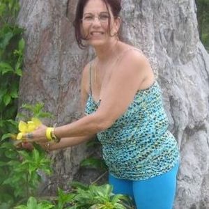 Meet your Posher, Maria adela