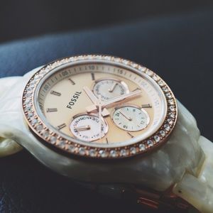 FOSSIL Women's Watch - Pearl & Rose Gold
