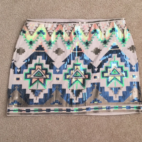 Express mini skirt