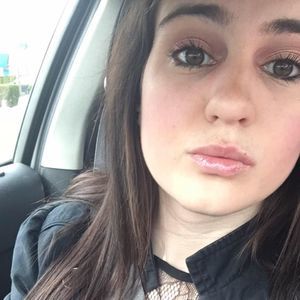 Meet your Posher, Ally