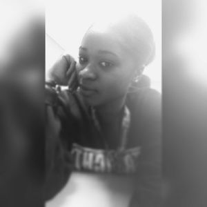 Meet your Posher, Mena