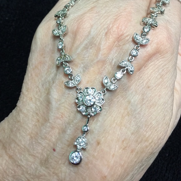 Jewelry - 925 Sterling Silver Cubic Zirconia Necklace 