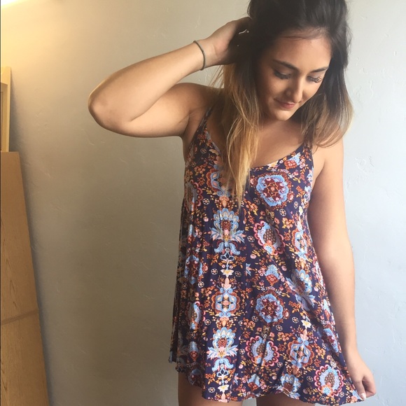 Floral print flowy dress - Picture 3 of 3