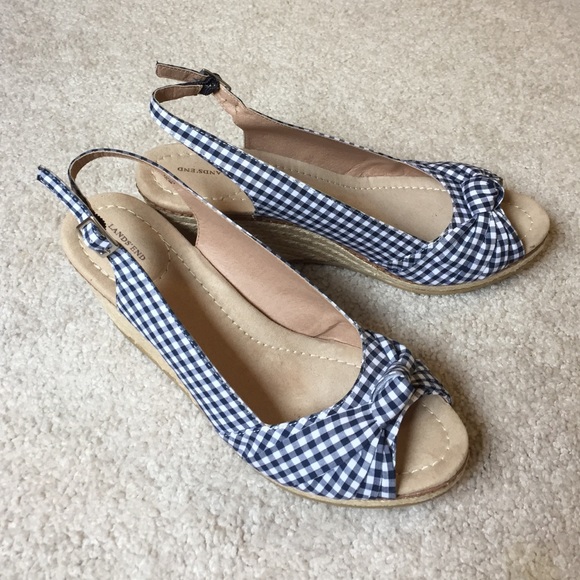 Navy & White checked wedges