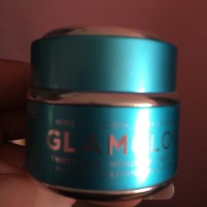Thirsty Mud GlamGlow hydrating face mask