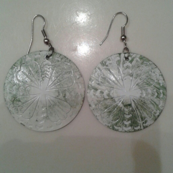 Green/white earrings