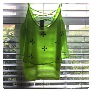 SALE🎀Bright NWT open back tank!