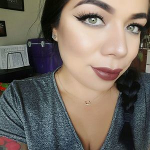 Meet your Posher, Renee