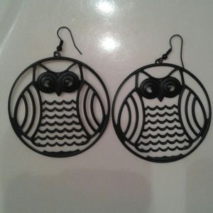 Black circle owl earrings