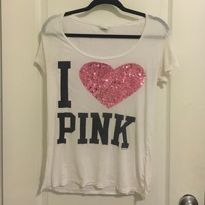 Victoria's Secret PINK t-shirt
